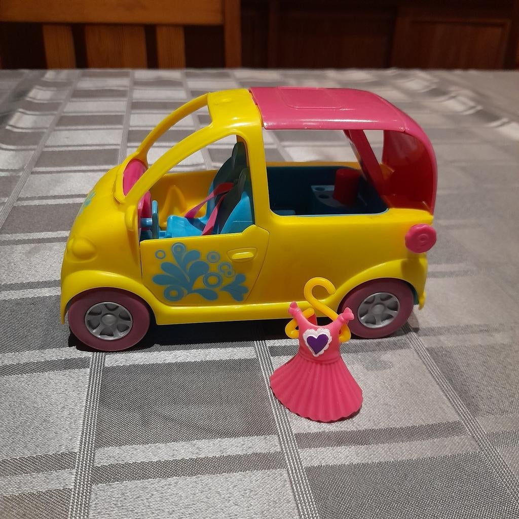 Polly pocket auto met jacuzzi (en nog een kleedje erbij), Ophalen of Verzenden, Zo goed als nieuw