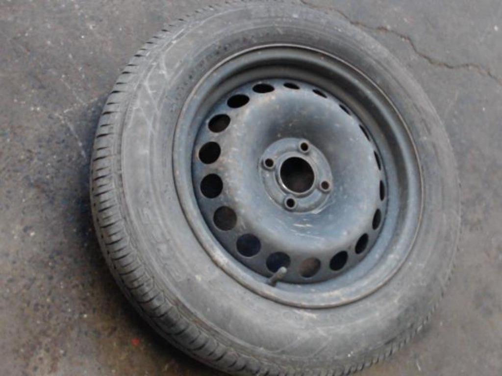 Roue Renault Clio 4 2012-2016  4 trous 185/65R15 LP/13636, Enlèvement ou Envoi, Utilisé, Renault