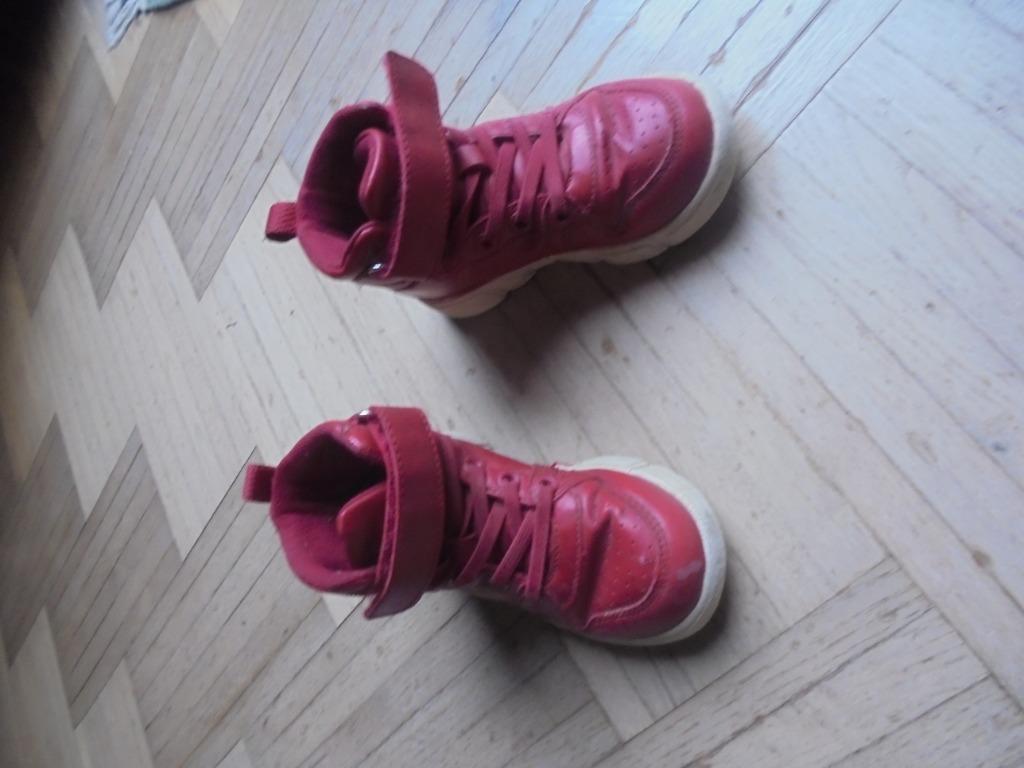 sportieve schoenen bottines maat 26, Schoenen, Ophalen of Verzenden, Zo goed als nieuw, Jongen