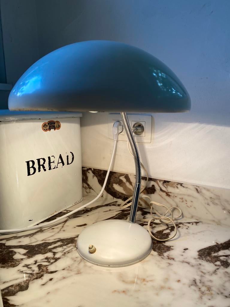lampe de bureau, Enlèvement