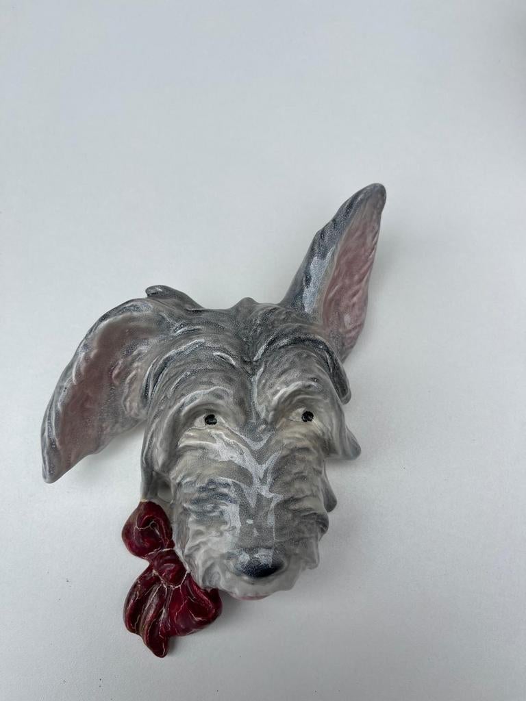 Goebel hond, Enlèvement ou Envoi