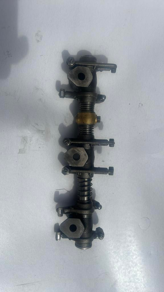 Culbuteur Peugeot Indenor XDP 6.8 complet, Enlèvement ou Envoi, Utilisé