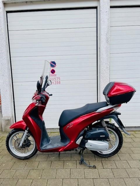 Scooter Honda SH125AD, Scooter, Particulier, 125 cc, 11 kW of minder
