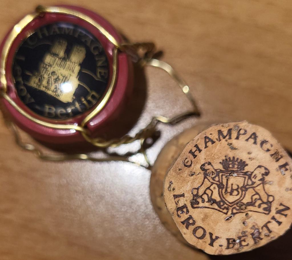 Capsule & bouchon Champagne LEROY-BERTIN bordeaux/noir nr.06, Verzamelen, Ophalen of Verzenden, Nieuw, Frankrijk, Champagne