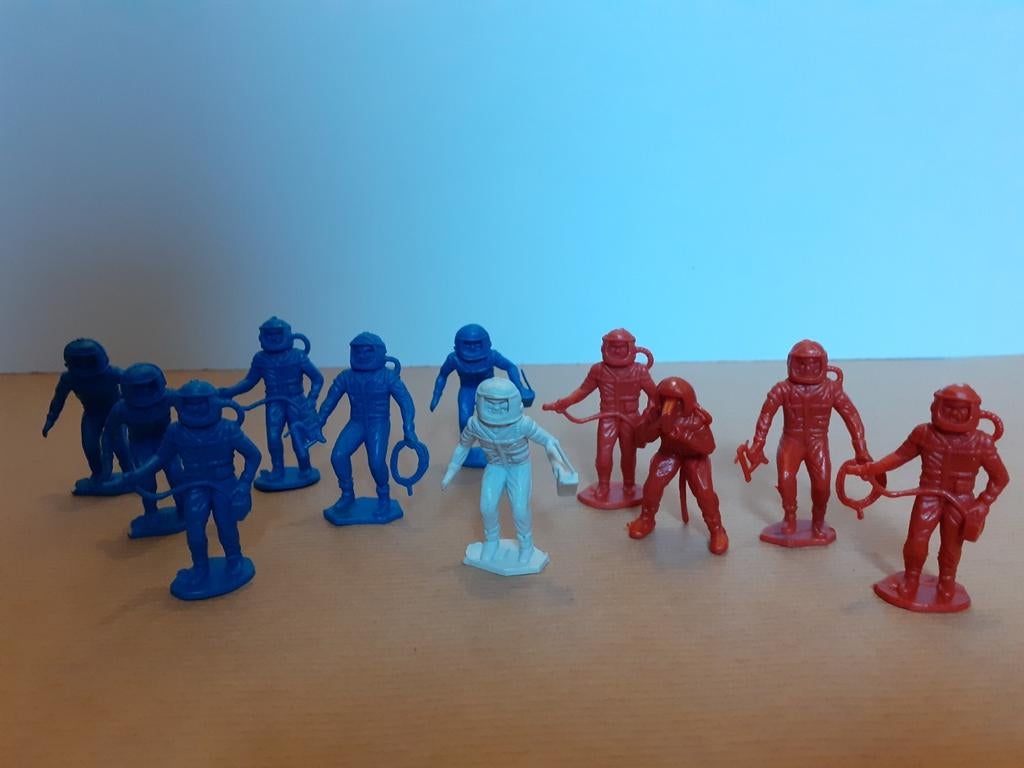 Vintage soldaatjes, astronauten., Verzamelen, Poppetjes en Figuurtjes, Ophalen of Verzenden, Zo goed als nieuw