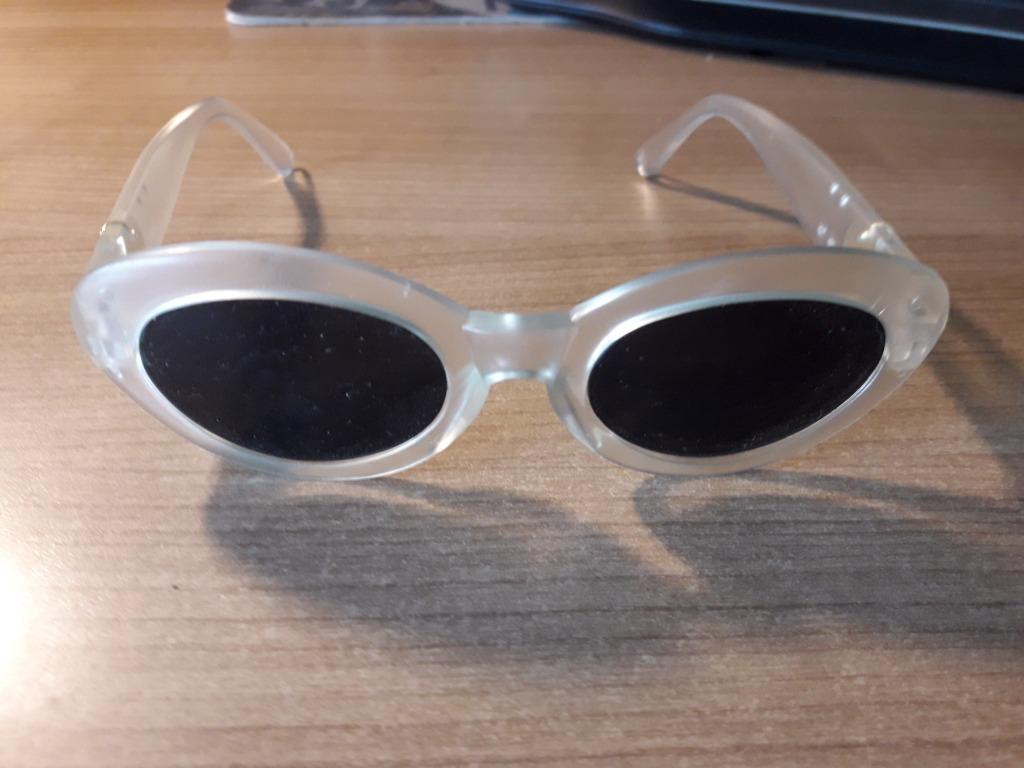 kinder zonnebril, Ophalen of Verzenden, Gebruikt