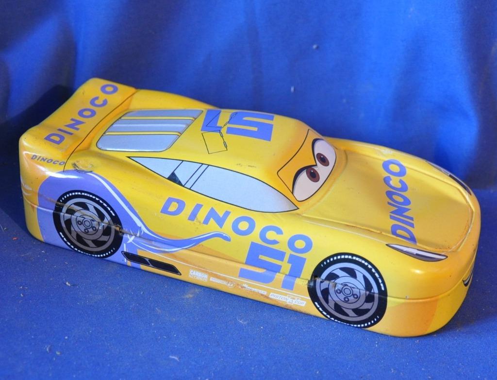 boite plumier en fer disney pixar cars 2 dinoco, Collections, Enlèvement ou Envoi, Autres personnages, Utilisé, Autres types