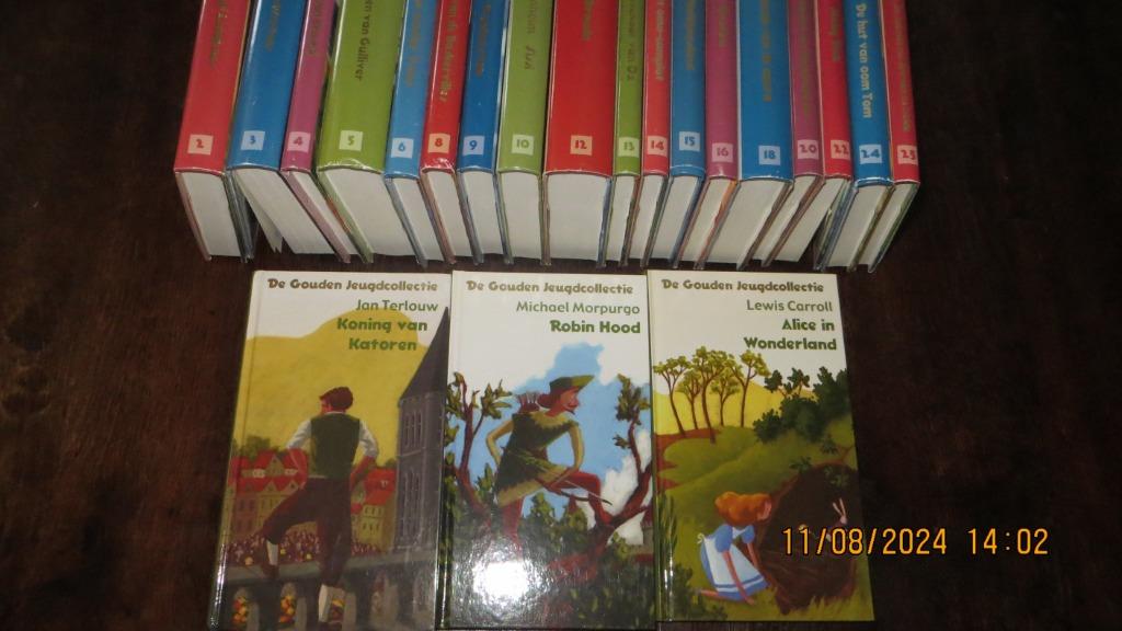 21 boeken uit ,,DE GOUDEN JEUGDCOLLECTIE ,, 2003/2004, Ophalen of Verzenden, Zo goed als nieuw