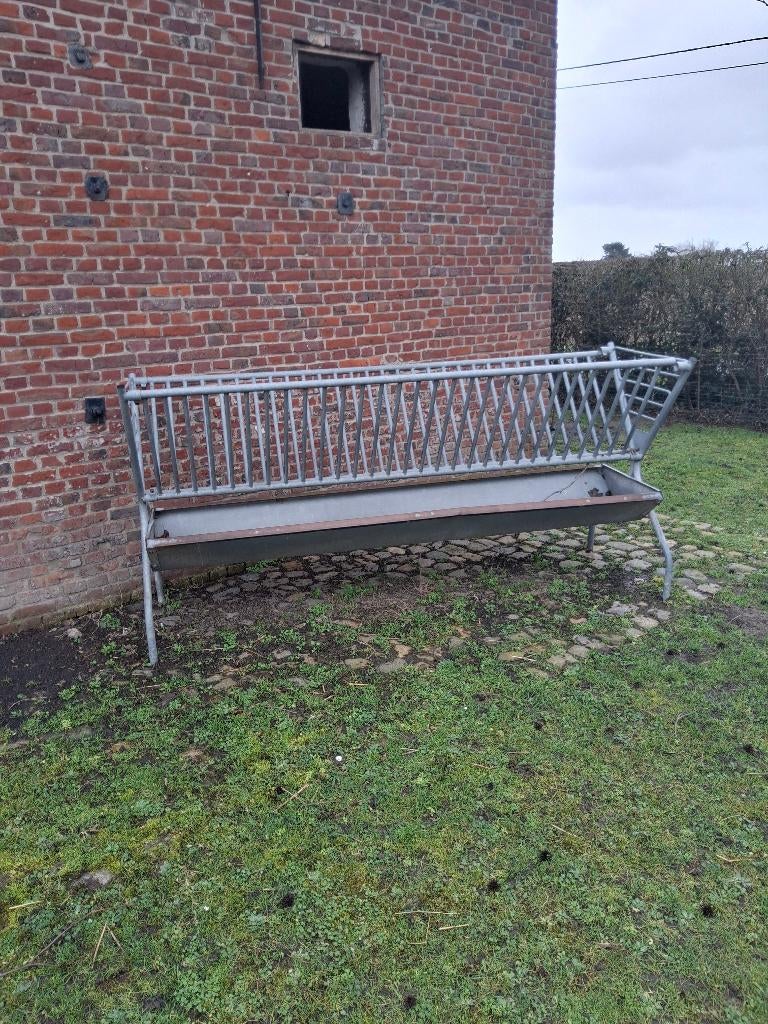 Hooiruif in galvanisé, Weidegang