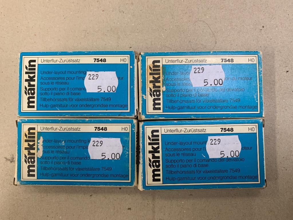 Märklin HO Voies K 7548 : 4 accessoires pour aiguillages., Ophalen of Verzenden, Märklin