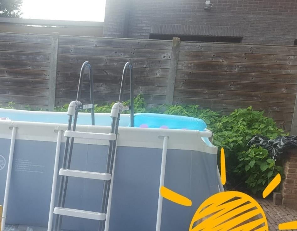Zwembadladder Intex, Ophalen, Zo goed als nieuw