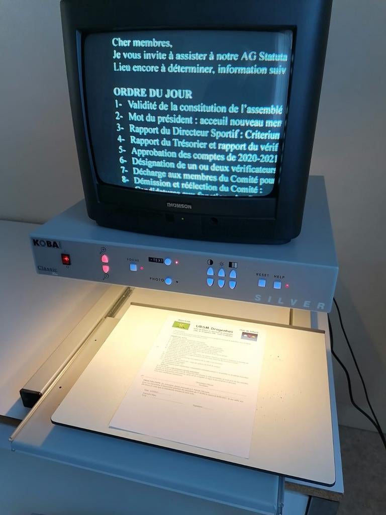 Loupe agrandisseur malvoyant, Enlèvement