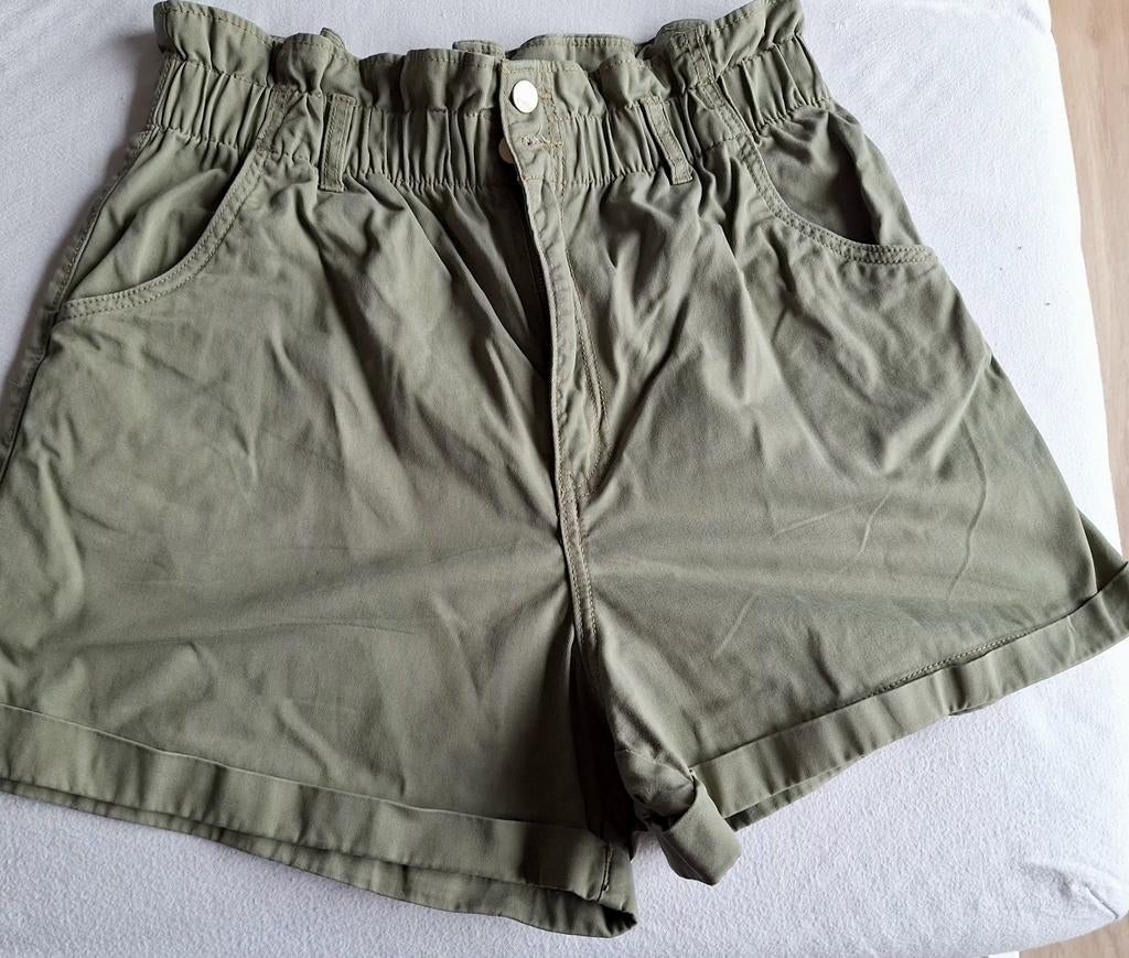 Diverse shorts en bermuda's voor dames T44, Kleding | Dames, Ophalen of Verzenden