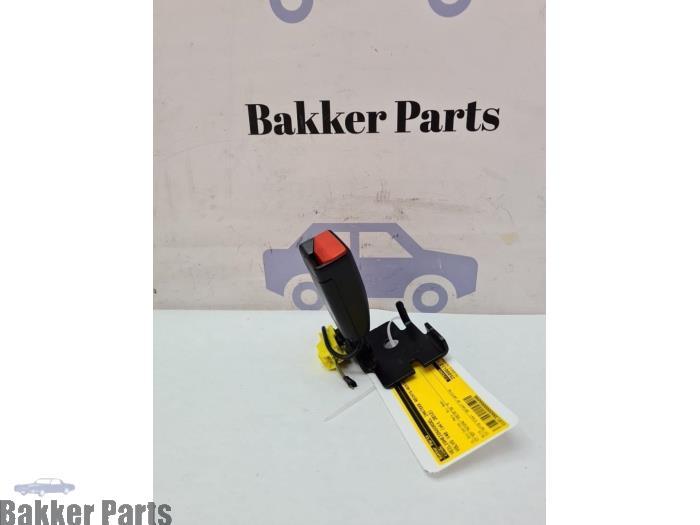 Insertion ceinture de sécurité arrière droite d'un Volvo, -, -, 3 mois de garantie, -