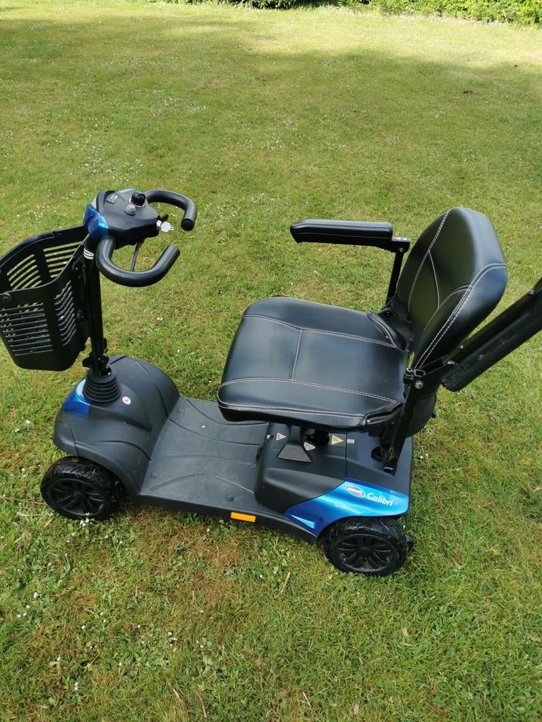 Opvouwbare scootmobiel invacare Colibri demonterbare scooter, Diversen, Ophalen of Verzenden, Zo goed als nieuw