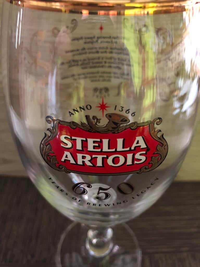 Stella Artois 650 jaar brouwerij uit Engeland, Verzamelen, Biermerken, Zo goed als nieuw, Glas of Glazen, Stella Artois, Ophalen of Verzenden