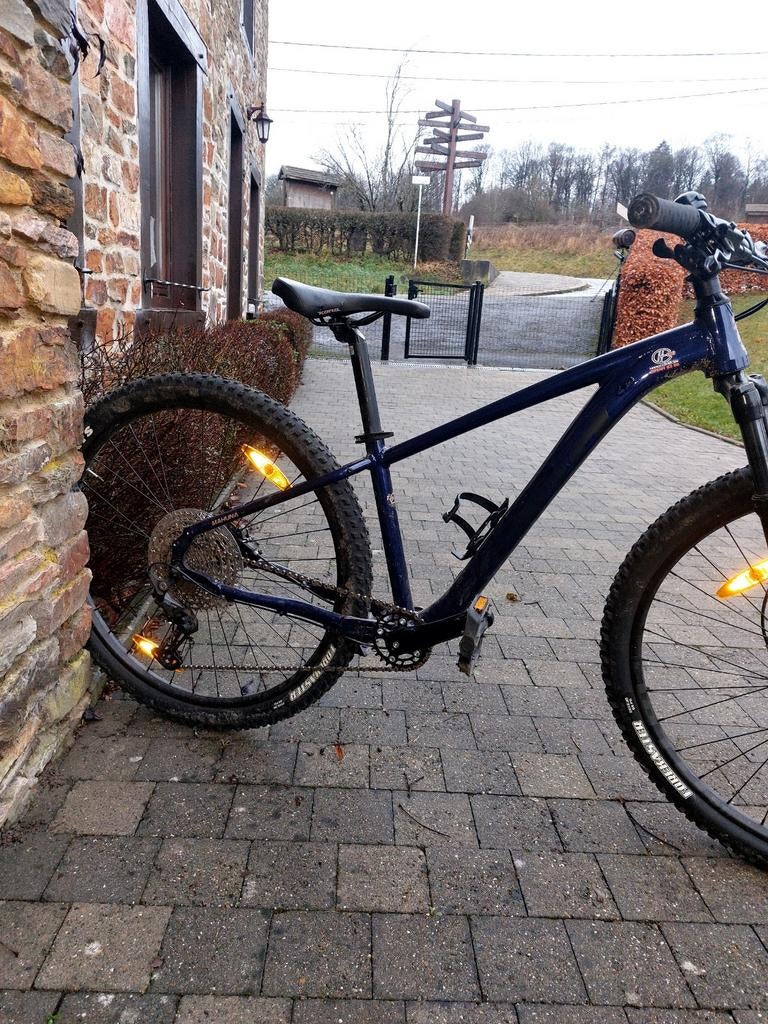 VTT Kona Mahuna Bleu, VTT semi-rigide, Enlèvement ou Envoi, Comme neuf, Autres marques