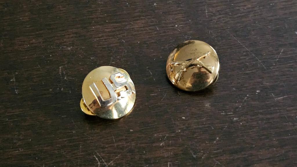 US ARMY Collar Disk set Infantry, origineel, Verzamelen, Ophalen of Verzenden, Landmacht, Embleem of Badge