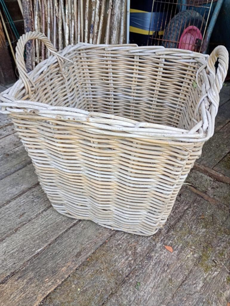 Rieten mand, Tuin en Terras, Ophalen, Zo goed als nieuw