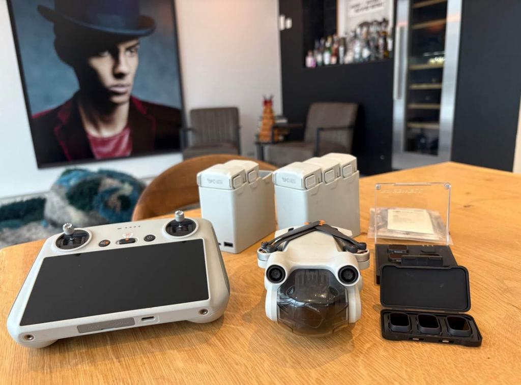 DJI Mini 3 Pro drone + Smart controller, Audio, Tv en Foto, Drones, Gebruikt, Professionele drone, Topkwaliteit, DJI, Meer dan 45 minuten