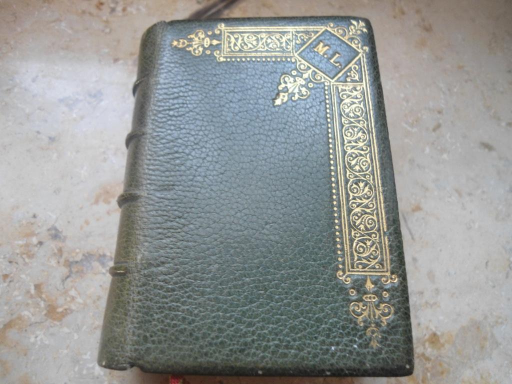 RARE Ancien PETIT ( 8 CM sur 6 CM )Livre Religieux 19éme EXC, Enlèvement ou Envoi