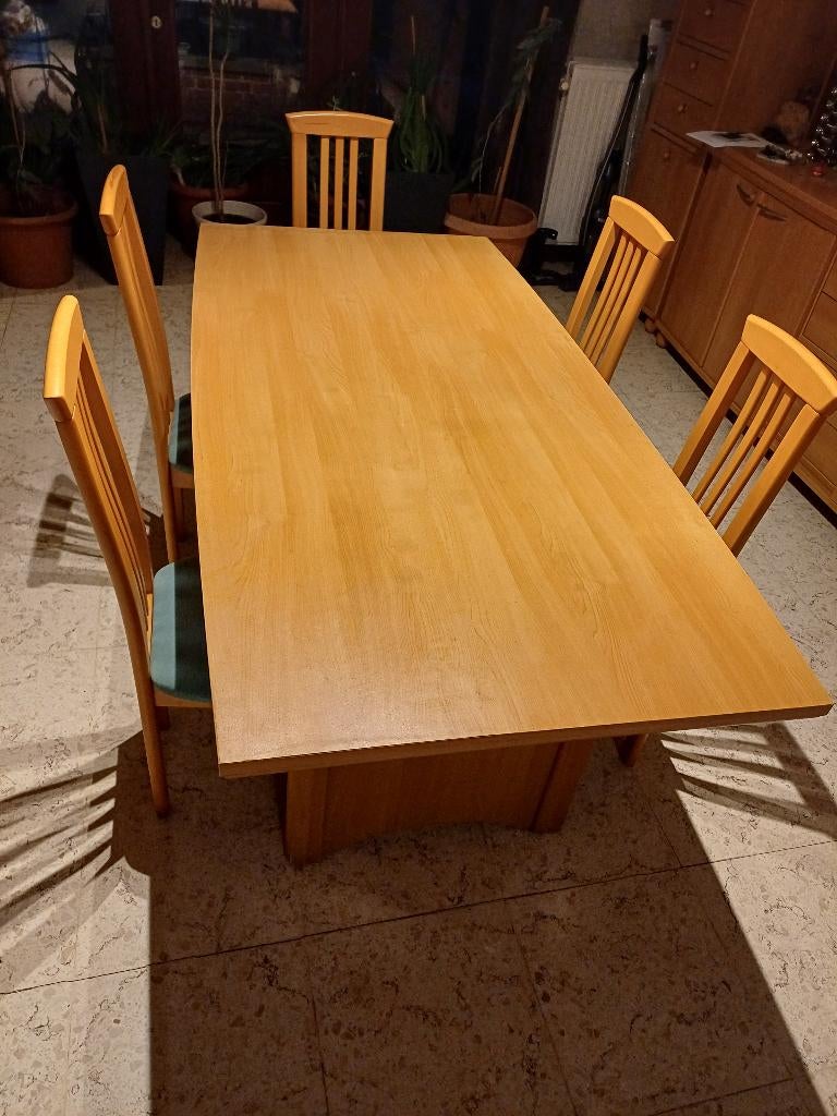 Table à manger, 150 à 200 cm, Cinq personnes ou plus, Enlèvement, Utilisé