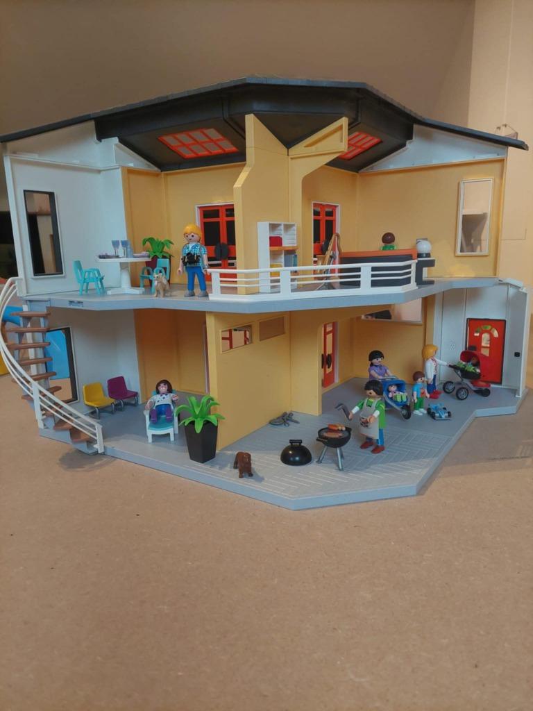 playmobil huis city life nr 9266 + aanvullende setjes, Ophalen of Verzenden