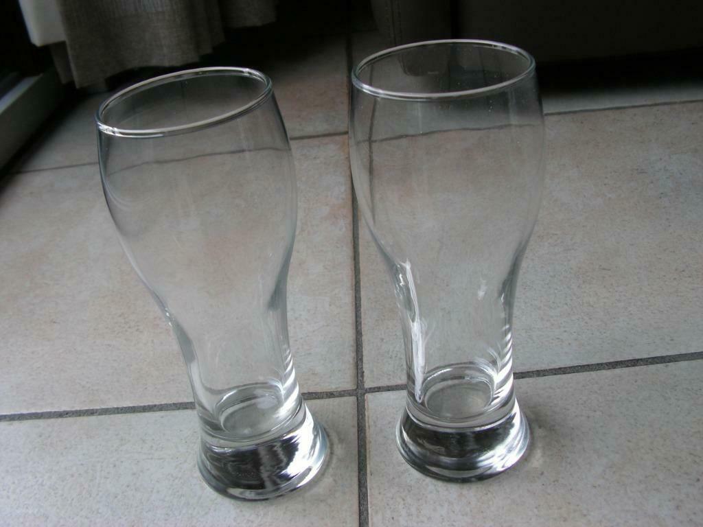 2 speciale bierglazen, Ophalen of Verzenden, Zo goed als nieuw, Bierglas