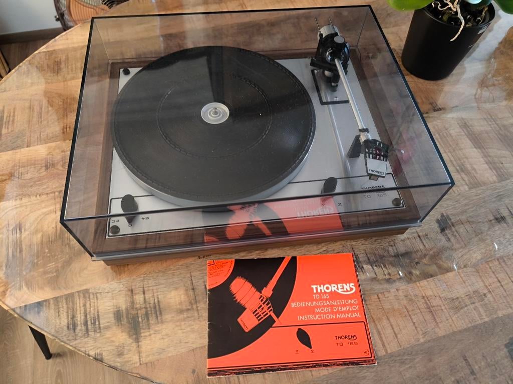 Thorens TD-165  platenspeler (1972-1976), Ophalen, Zo goed als nieuw, Platenspeler, Thorens