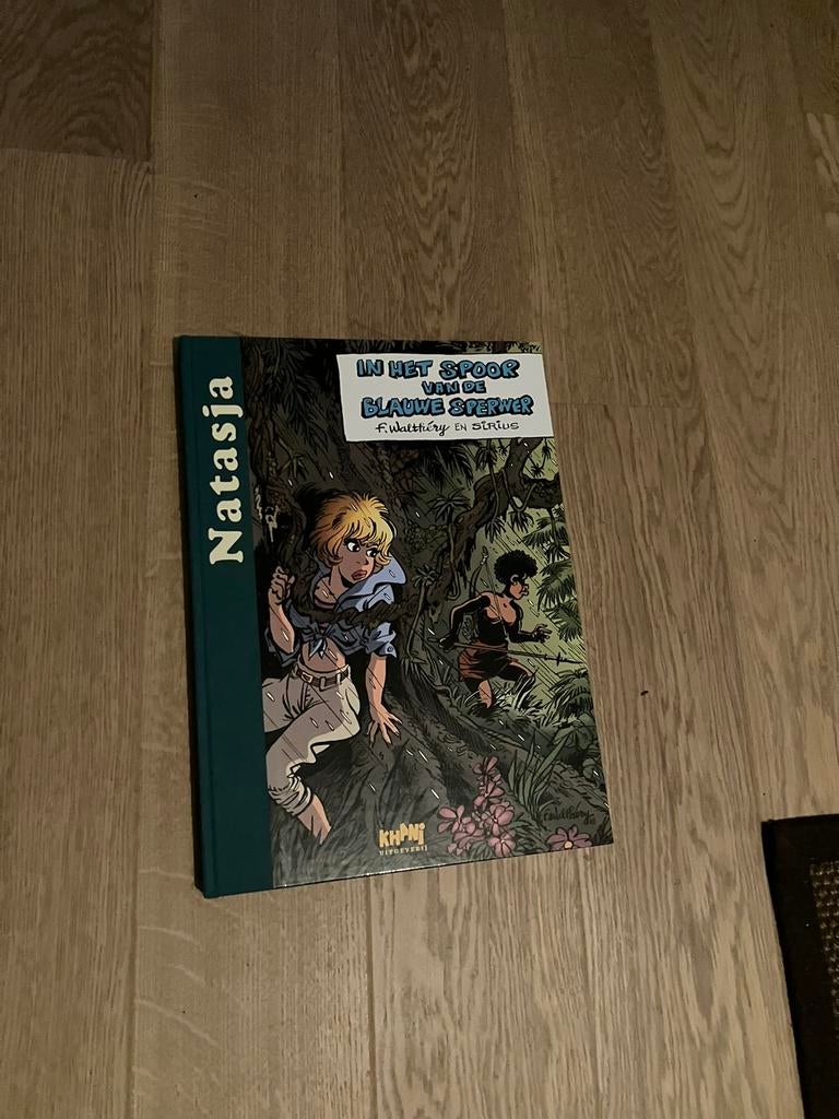 Grote luxe khani Natasja -in het spoor van de blauwe sperwer, Boeken, Ophalen of Verzenden