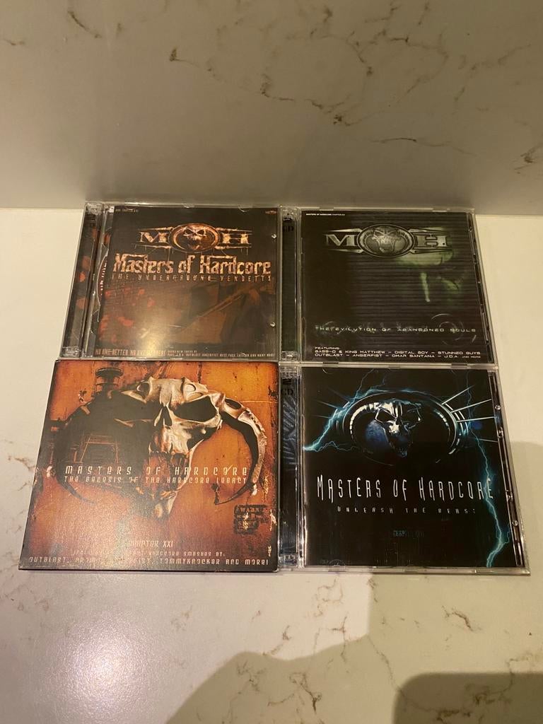 Masters of hardcore cd’s, Enlèvement, Comme neuf