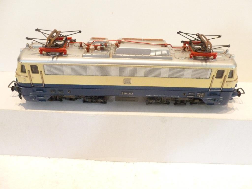 TRAINS HO, Hobby & Loisirs créatifs, Enlèvement ou Envoi, Courant continu, Locomotive, Fleischmann