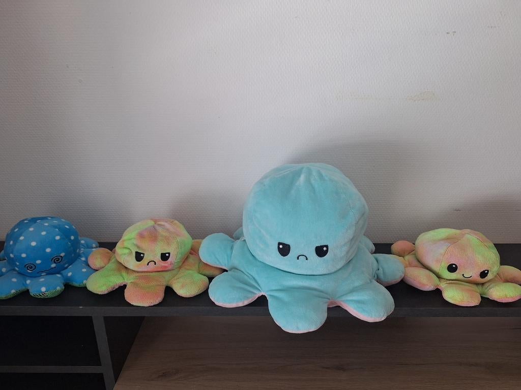 Peluche pieuvre ( prix pour 4), Enlèvement ou Envoi, Comme neuf