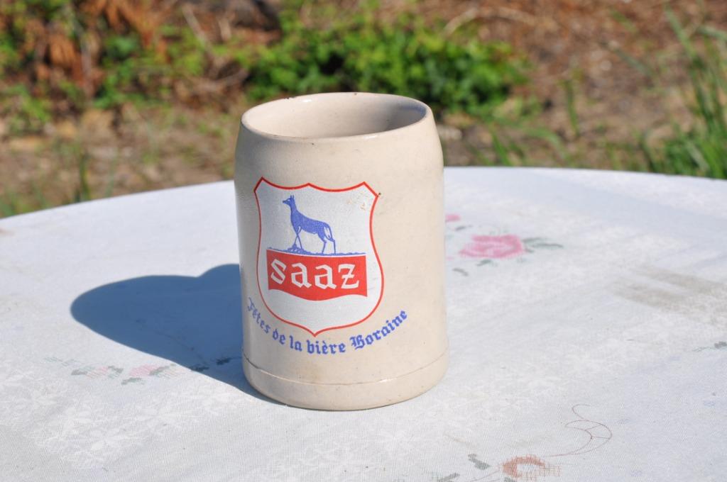 §  chope en grès saaz fete de la biere boraine, Enlèvement ou Envoi, Utilisé, Chope(s), Autres marques