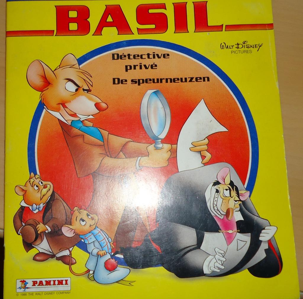 ALBUM AUTOCOLLANTS PANINI BASILIC EN TOUT BEL ÉTAT, Collections, Disney, Comme neuf, Enlèvement ou Envoi