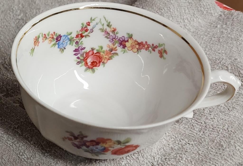 tasse à thé vintage de Hutschenreuther Selb Bavaria, Antiquités & Art, Antiquités | Porcelaine, Enlèvement