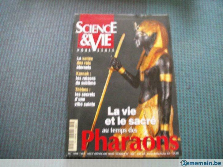 revue science&vie."la vie et le sacre au temps des pharaons", Livres, Envoi, Utilisé