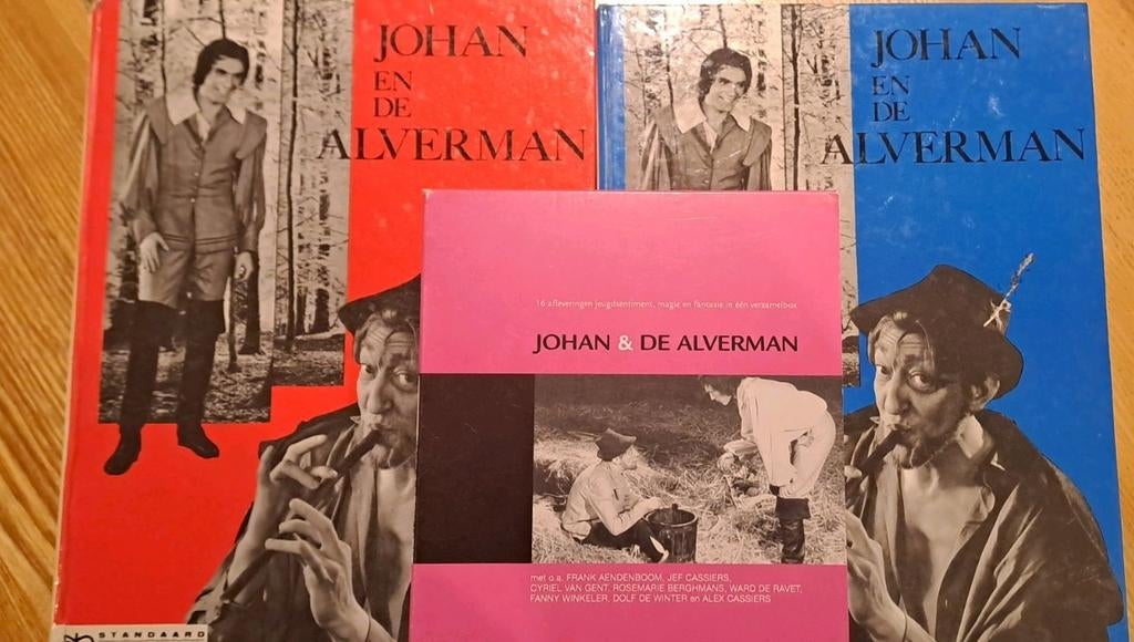 dvd box (3dvd) en 2 gesigneerde boeken Johan & De Alverman, Ophalen of Verzenden, Zo goed als nieuw