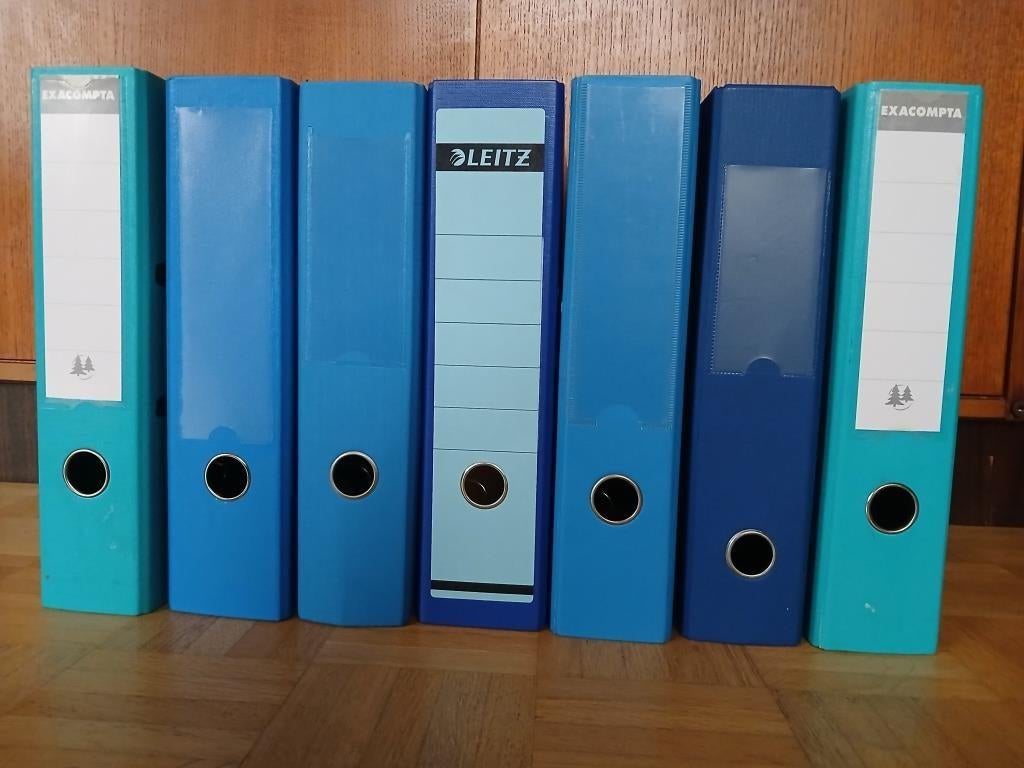 Classeur A4 plastifié bleu à 2anneaux, levier, épais 7cm, 1€, Enlèvement, Utilisé