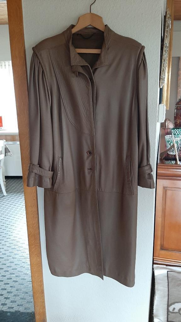 lederen damesjas kleur noisette maat 42, Ophalen, Zo goed als nieuw, Maat 42/44 (L), Overige kleuren