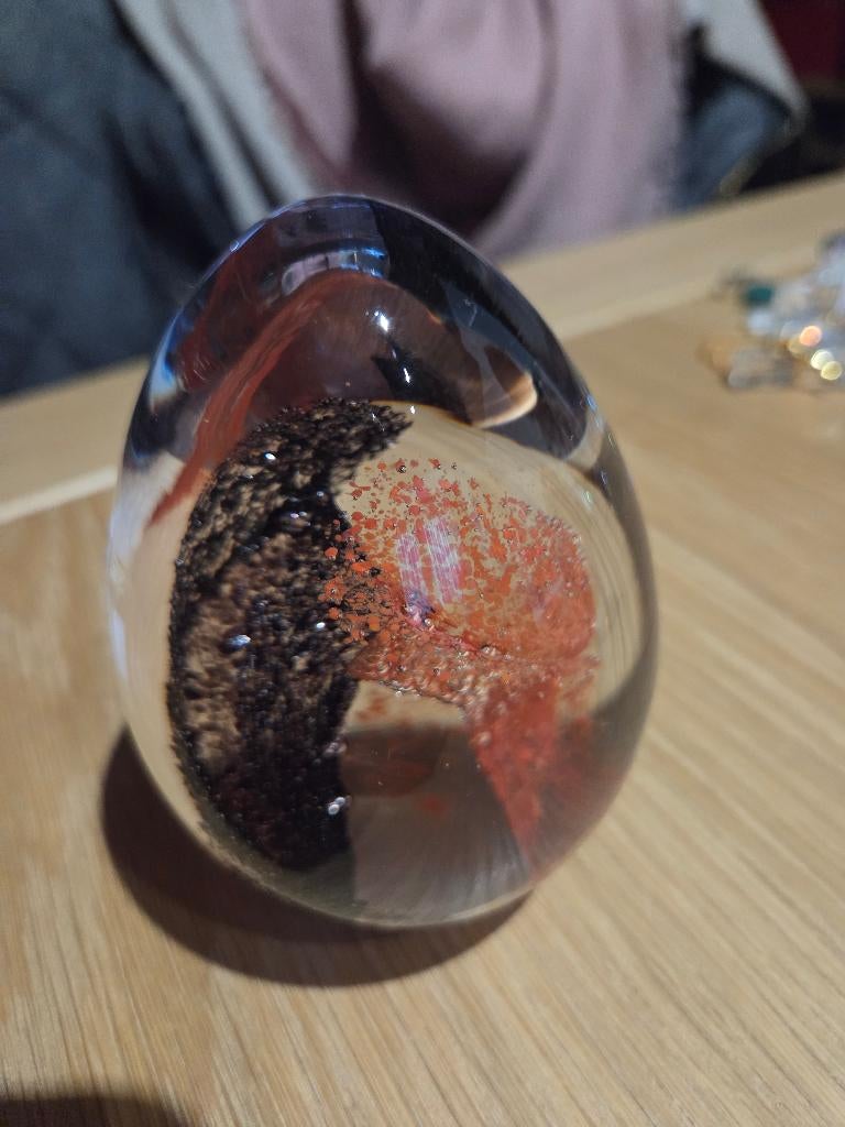 Bohemian handmade art cut glass paperweight 2kleur waas, Enlèvement