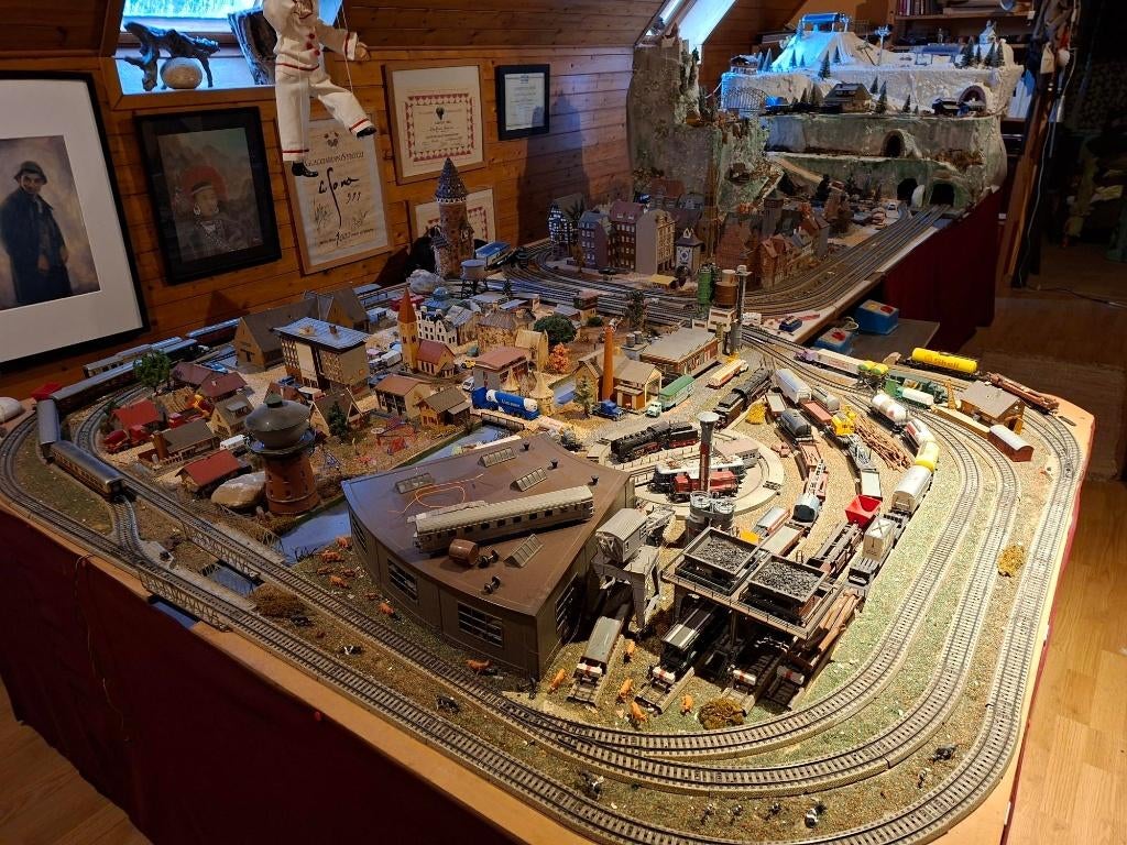 verkoop treininstallatie wegens verhuis, Hobby en Vrije tijd, Ophalen, Wisselstroom, NS, Märklin