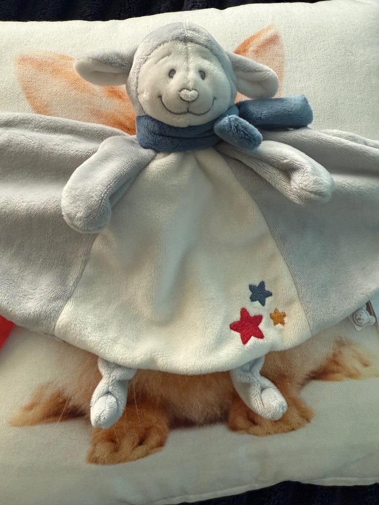 Doudou Mouton Guss Noukies, Enfants & Bébés, Enlèvement ou Envoi, Comme neuf, Autres types