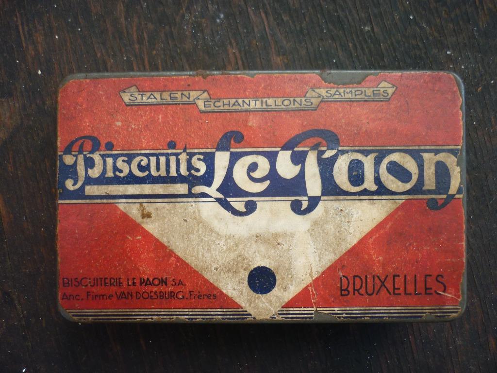 Ancienne boîte en fer blanc de Biscuits Le Paon, Enlèvement ou Envoi, Utilisé, Biscuits, Autres marques