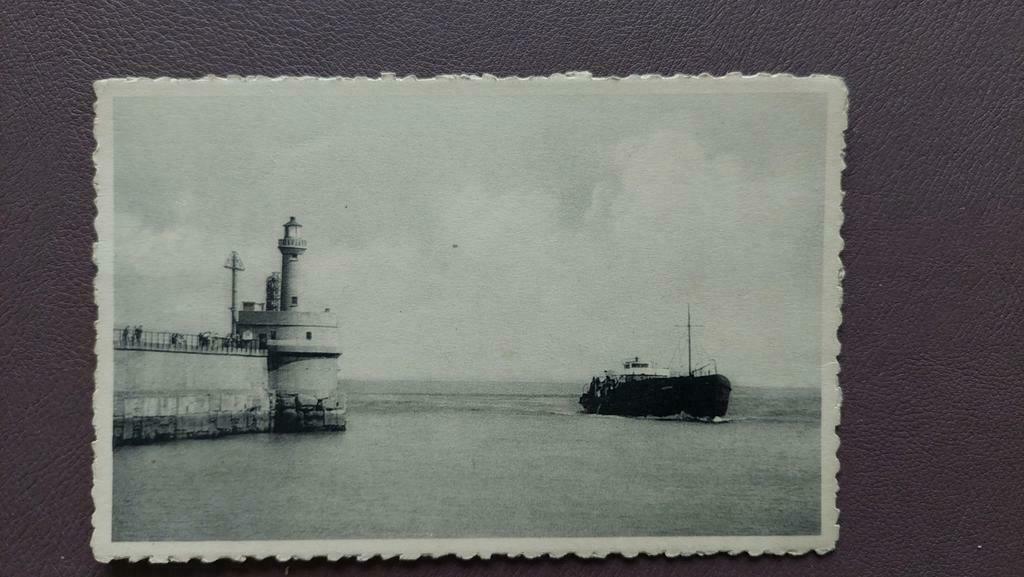 Zeebrugge.  Vuurtoren op havenmuur, Verzamelen, Postkaarten | België, Ophalen of Verzenden