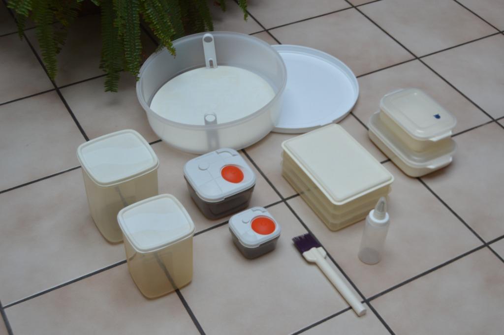 Lot de boîtes, plats micro-ondes blancs Très bon état!, Maison & Meubles, Cuisine | Ustensiles de cuisine, Utilisé, Enlèvement ou Envoi