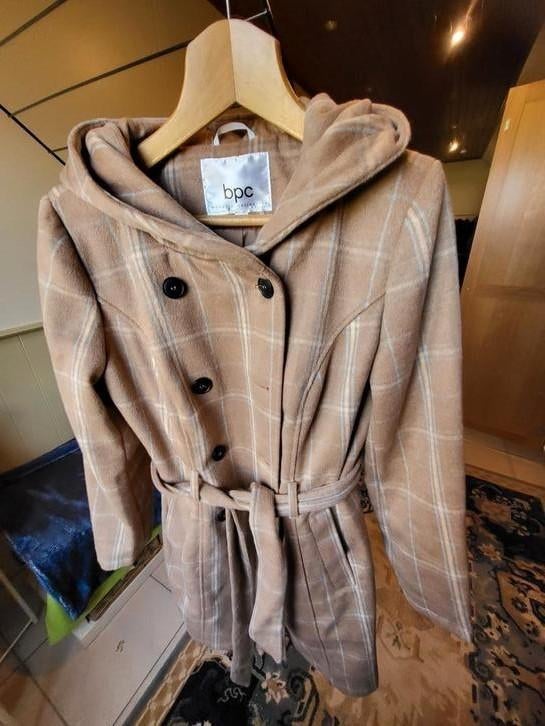 BEIGE WINTERJAS - MAAT : 42, Ophalen of Verzenden, Zo goed als nieuw, Maat 42/44 (L), Beige