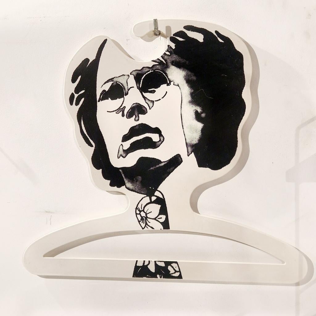Vintage Beatles , John lennon kleerhanger 1970 Duitsland, Ophalen of Verzenden, Gebruikt, Gebruiksvoorwerp