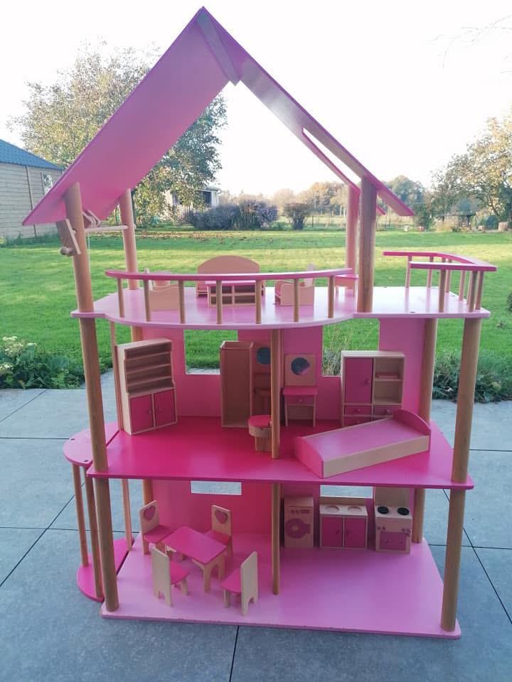 Maison de poupées 3 étages, Enlèvement, Utilisé
