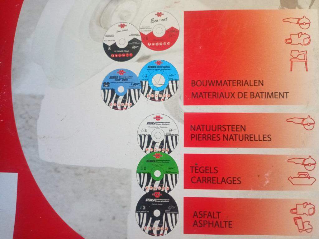 Disque multi-materiaux !, Ophalen